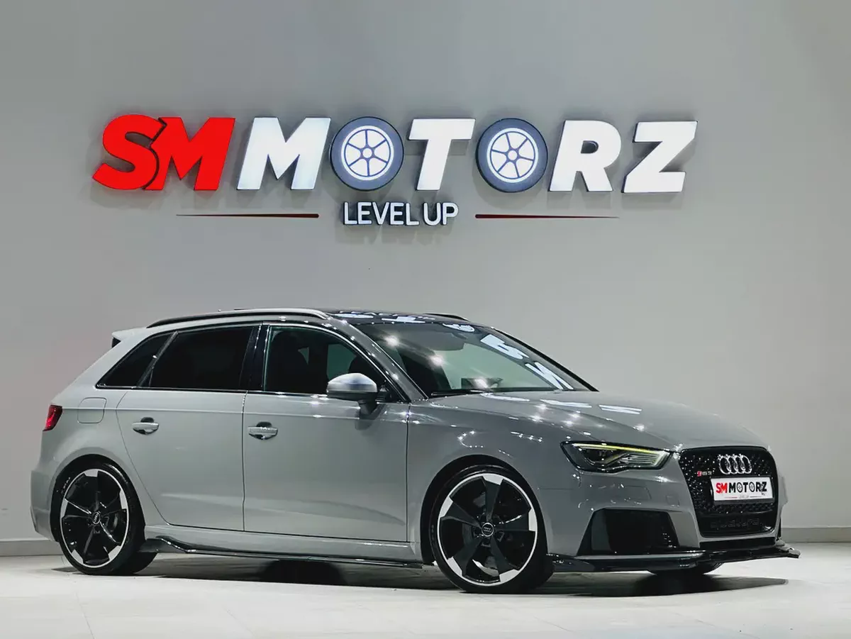 AUDI RS3 2016 HATCHBACK GCC SPECS NARDO GREY MINT CONDITION