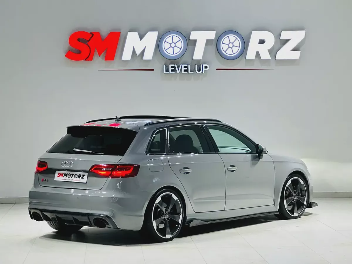 AUDI RS3 2016 HATCHBACK GCC SPECS NARDO GREY MINT CONDITION-4-4
