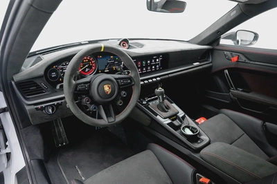 2024 PORSCHE 911 GT3 RS WEISSACH┃GCC┃5 YRS WARRANTY┃CARBON CERAMIC BRAKES┃SUSPENSION LIFTER┃ HIGH SP-4