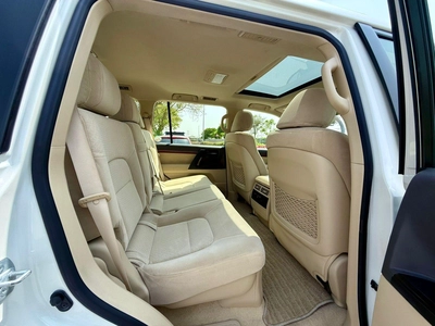 LAND CRUISER EX. R V6 | GCC SPECS | YEAR: 2017 | KMS: 218,000 | FULL-SERVICE HISTORY-9