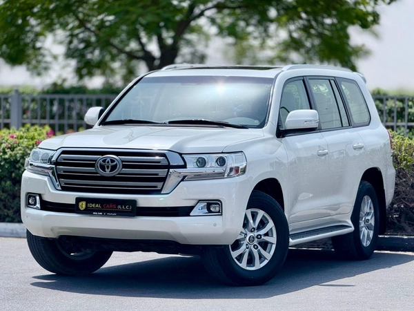 LAND CRUISER EX. R V6 | GCC SPECS | YEAR: 2017 | KMS: 218,000 | FULL-SERVICE HISTORY