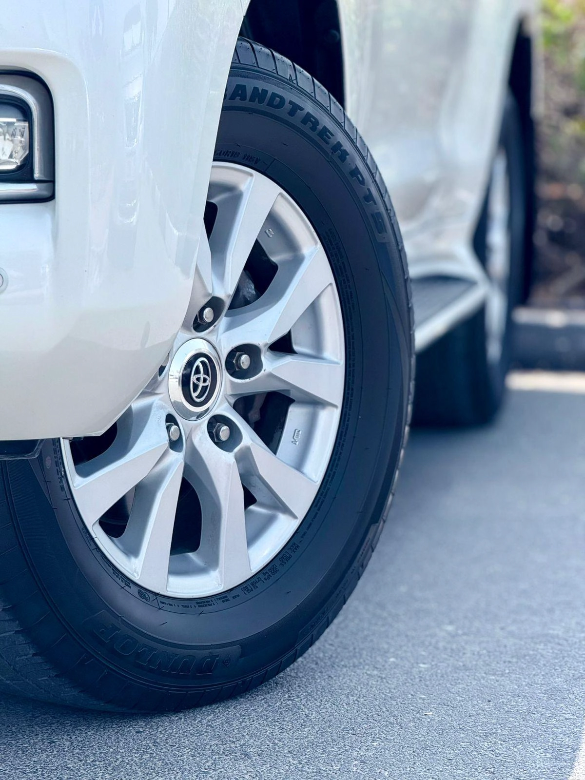 LAND CRUISER EX. R V6 | GCC SPECS | YEAR: 2017 | KMS: 218,000 | FULL-SERVICE HISTORY-2-2