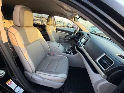Toyota Highlander LE 2017 Toyota Highlander Hybrid  -3.5L V6-AWD 4x4 - Leather seat-Rear Camera --13