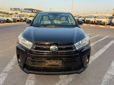 Toyota Highlander LE 2017 Toyota Highlander Hybrid  -3.5L V6-AWD 4x4 - Leather seat-Rear Camera --2