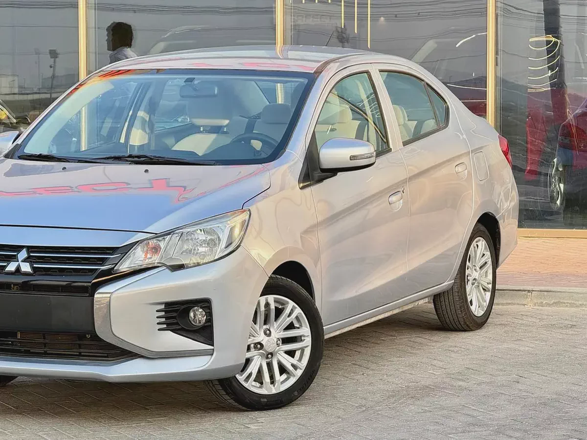 GLX MEDIUM LINE TRIM, 1.2L, GCC, ACCIDENT FREE, (365/-MONTHLY)-14-14
