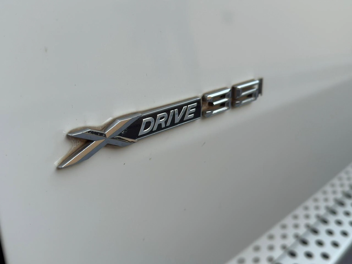 Gulf Specs 2013 BMW X6 XDRIVE35i Executive 3.0Litre 6-Cyl Twin-Power Turbo-1-1