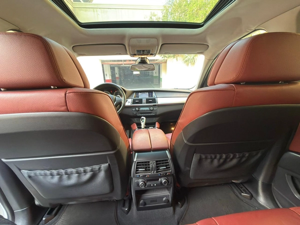 Gulf Specs 2013 BMW X6 XDRIVE35i Executive 3.0Litre 6-Cyl Twin-Power Turbo
