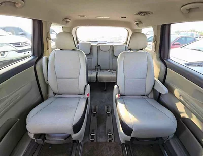 Kia Sedona LX / V6 / 3.3L / 7 SEATS / ELECTRIC SEATS/ EXPORT ONLY / LOT# 31911-13