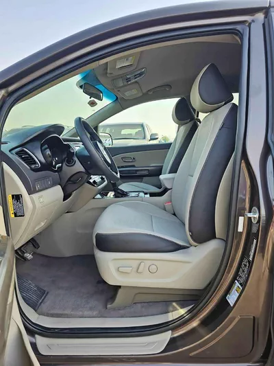 Kia Sedona LX / V6 / 3.3L / 7 SEATS / ELECTRIC SEATS/ EXPORT ONLY / LOT# 31911-7