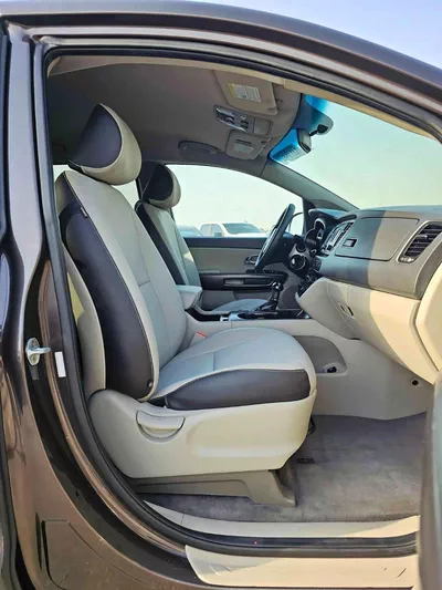 Kia Sedona LX / V6 / 3.3L / 7 SEATS / ELECTRIC SEATS/ EXPORT ONLY / LOT# 31911-8