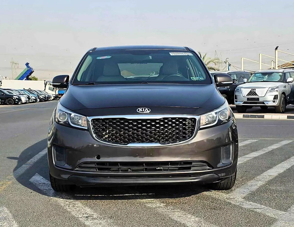 Kia Sedona LX / V6 / 3.3L / 7 SEATS / ELECTRIC SEATS/ EXPORT ONLY / LOT# 31911
