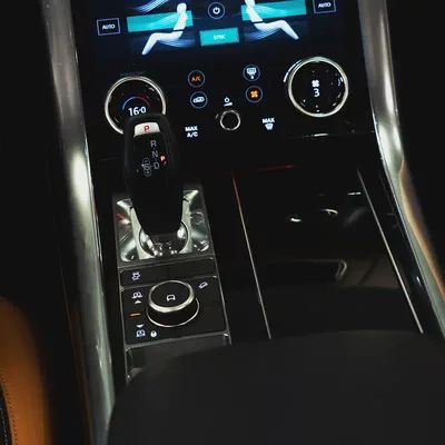 AED 2,969 pm • 0% Downpayment • Range Rover Sport HSE • 1 Year Warranty-12