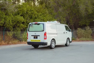 Hiace Standard Roof | Chiller Van | GCC Specs | Ref#T26304-2
