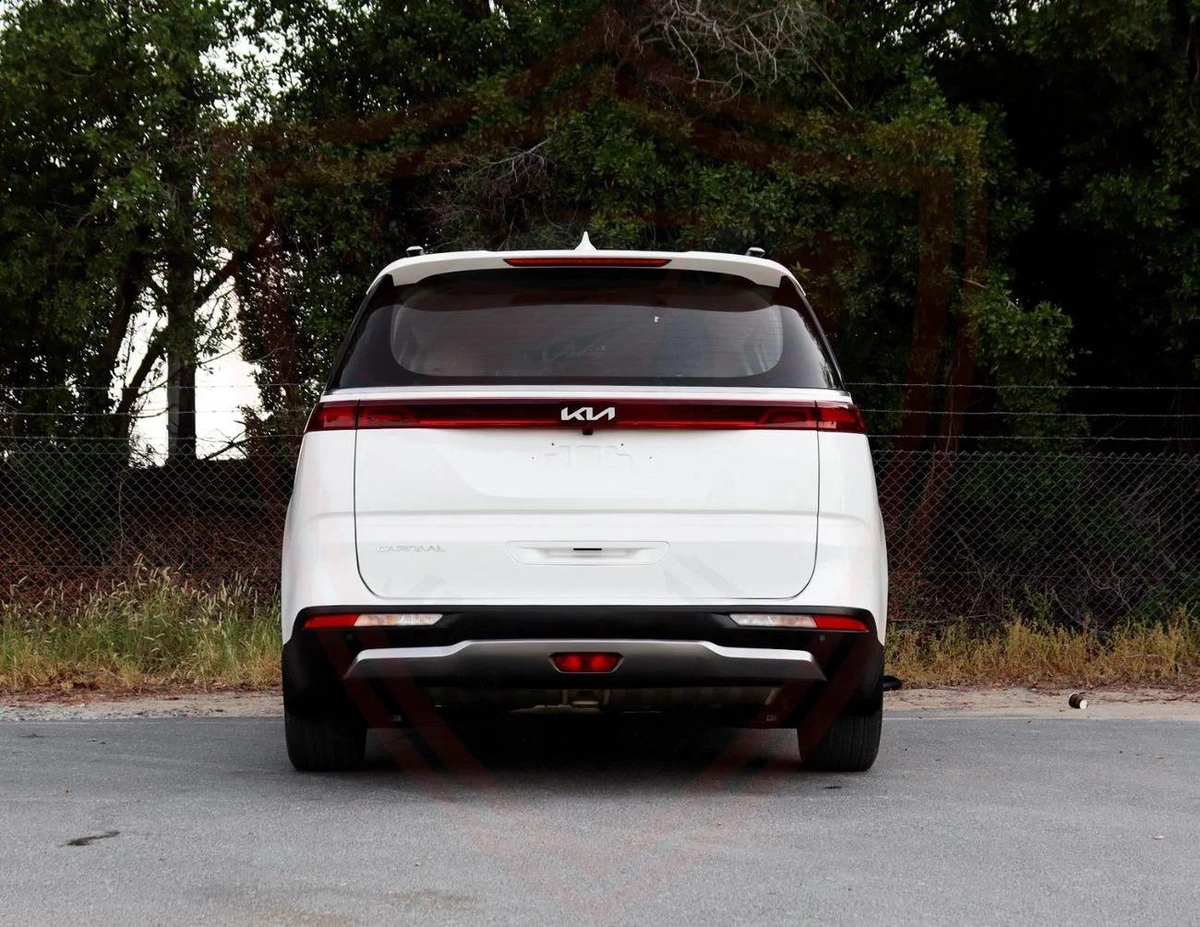 Kia Carnival GDI EX 3.5L | 2023 | GCC | Accident-Free | In Excellent Condition | 1344 P.M-18-18