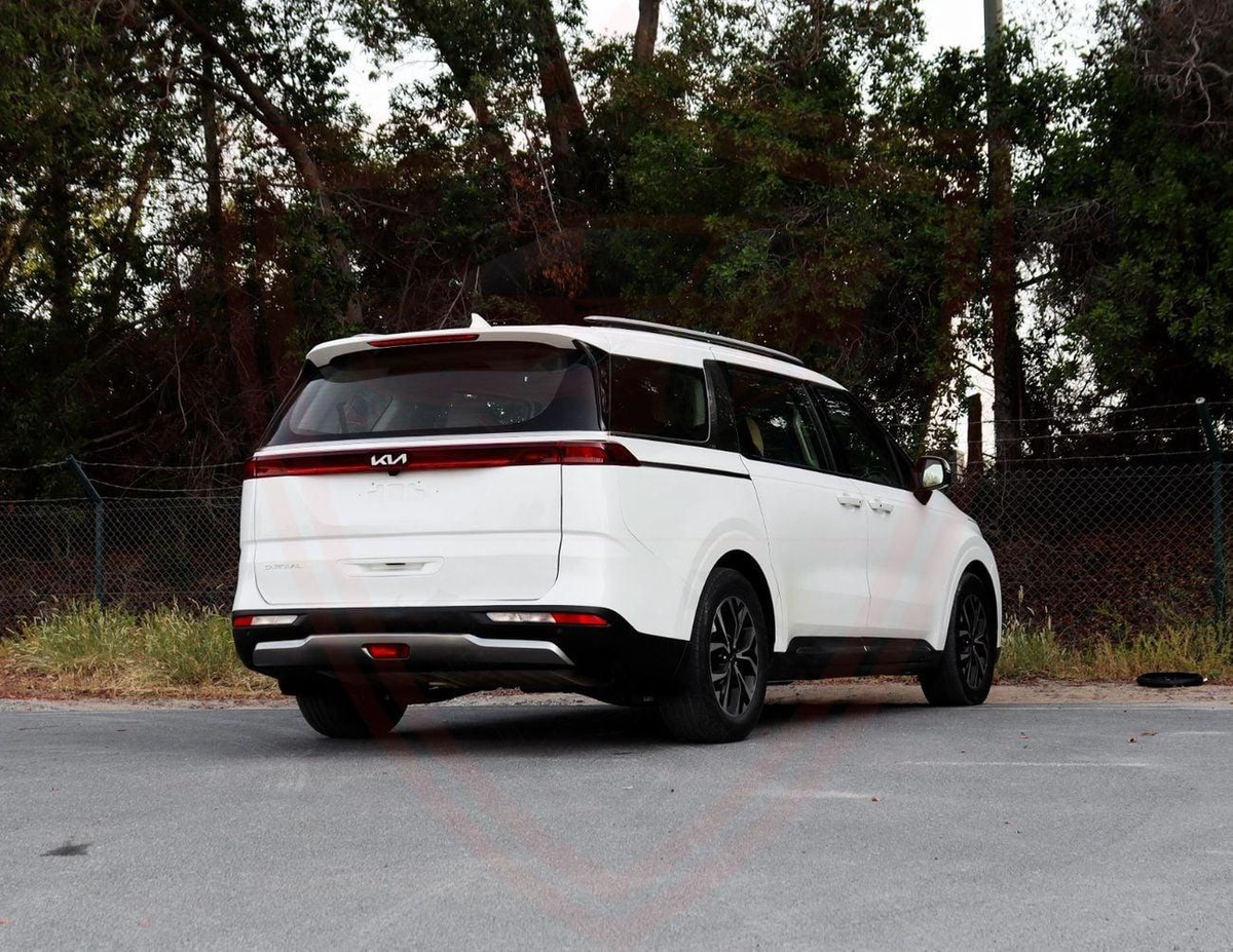 Kia Carnival GDI EX 3.5L | 2023 | GCC | Accident-Free | In Excellent Condition | 1344 P.M-7-7