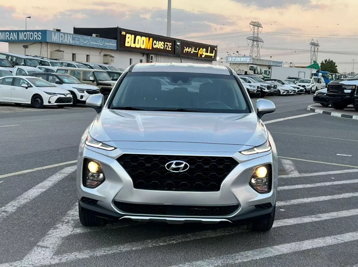 Hyundai Santa Fe STANDARD 2019 Hyndai Santafe MidOption+ - 2.4L V4 - 4x4 AWD - Rear Camera - Leather Seat  5-1-0