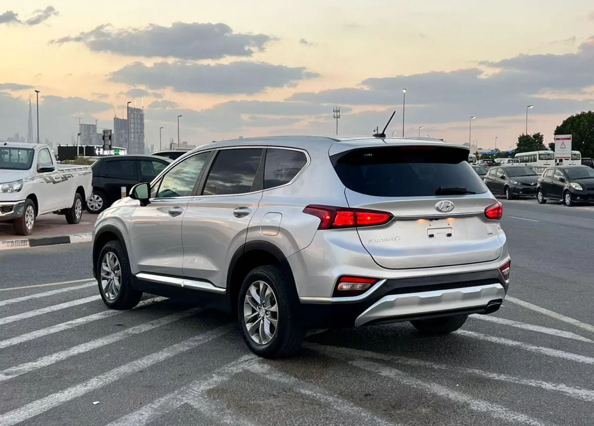 Hyundai Santa Fe STANDARD 2019 Hyndai Santafe MidOption+ - 2.4L V4 - 4x4 AWD - Rear Camera - Leather Seat  5-4-0