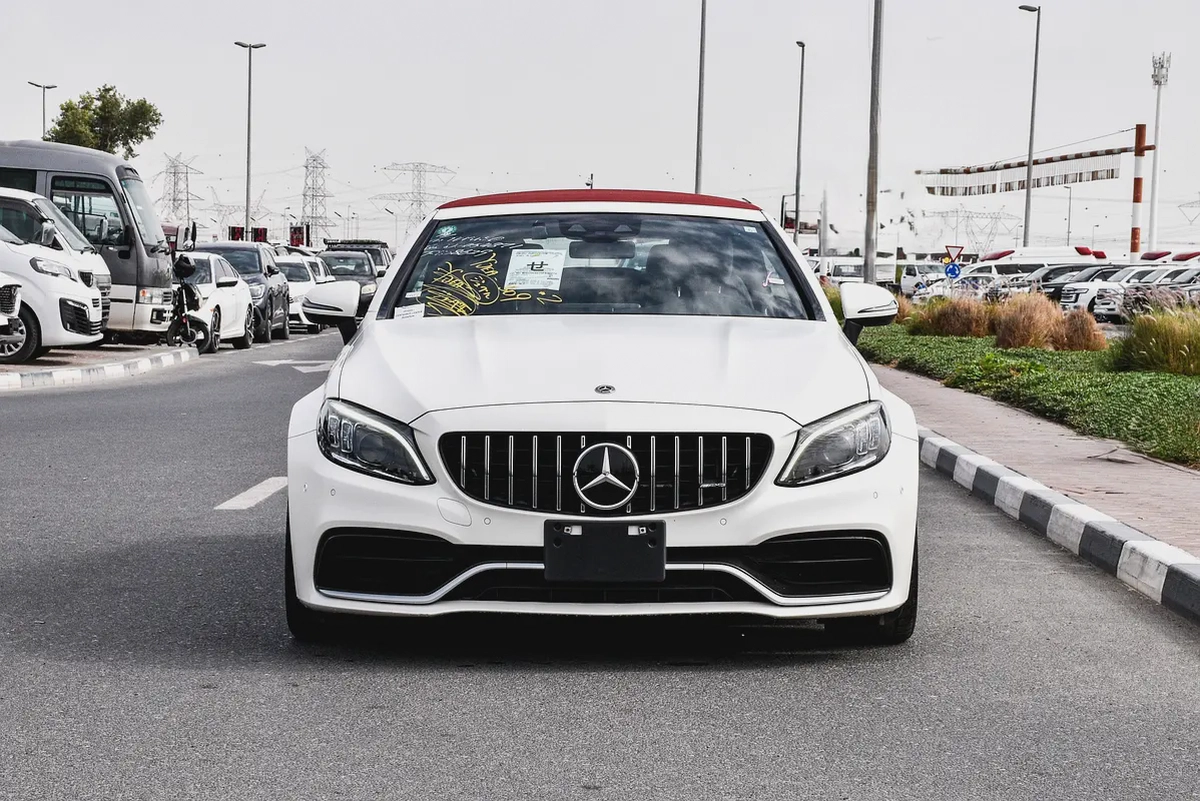 2019 - BENZ C63 S CABRIOLET  - SUPER CLEAN - LIKE NEW - ONLY 68,000 KM-2-2