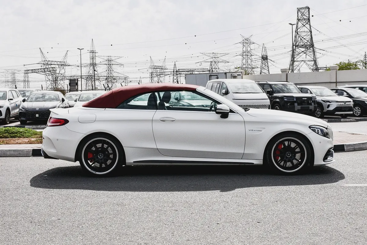 2019 - BENZ C63 S CABRIOLET  - SUPER CLEAN - LIKE NEW - ONLY 68,000 KM-3-3