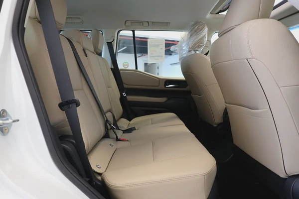 2024 Toyota Prado GXR-ZERO KM - GCC Specs -UNDER WARRANTY  SERVICE -Brand New