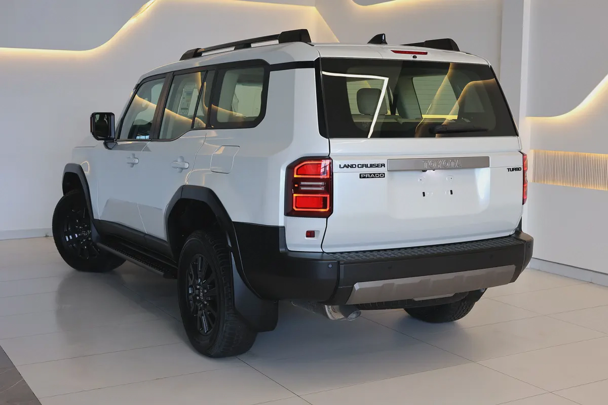 2024 Toyota Prado GXR-ZERO KM - GCC Specs -UNDER WARRANTY SERVICE -Brand New-3-3