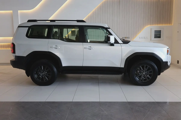 2024 Toyota Prado GXR-ZERO KM - GCC Specs -UNDER WARRANTY  SERVICE -Brand New