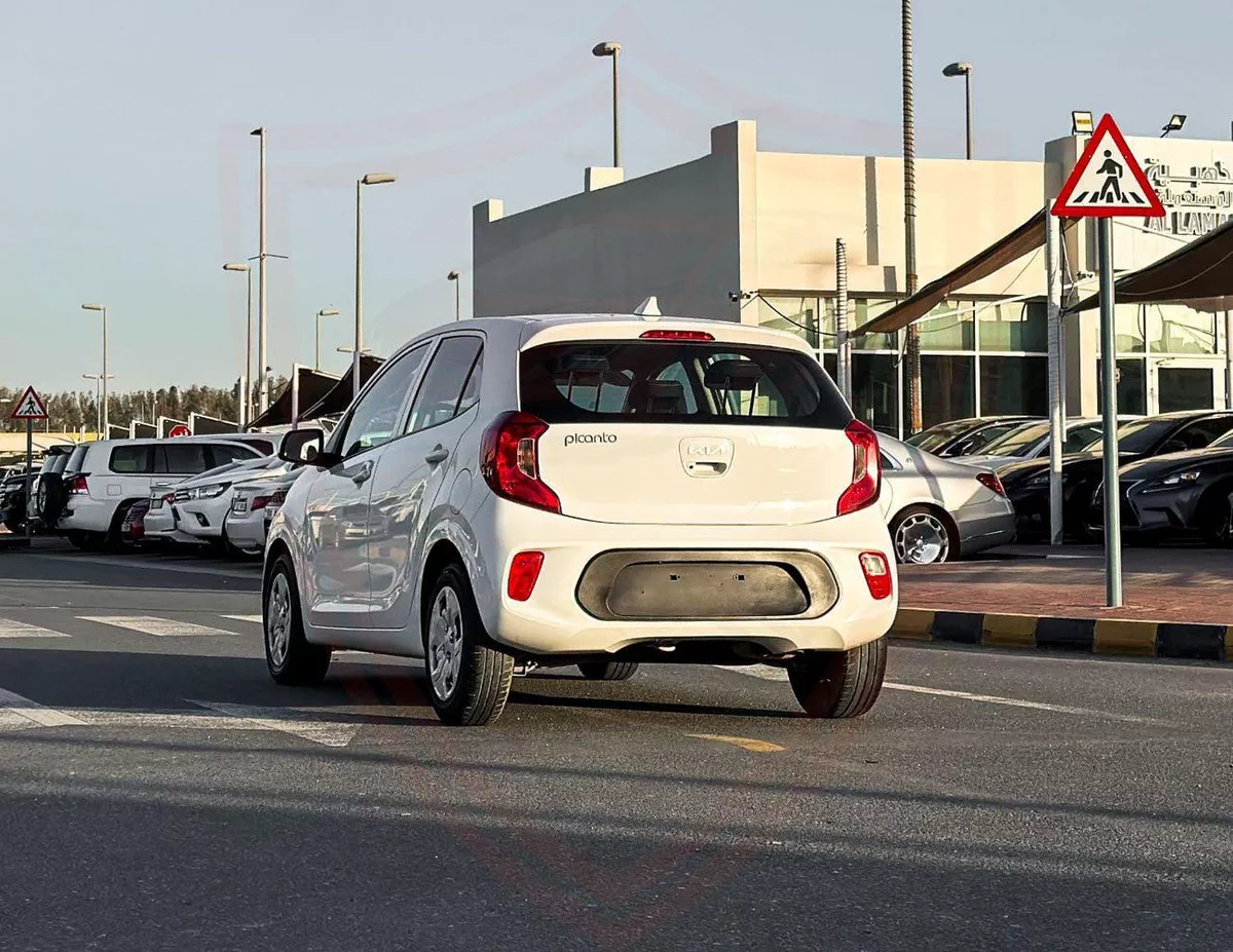 Kia Picanto EX Kia Picanto |  1.2 L | 2023 | GCC | Accident-Free |  In Excellent Condition | 504 P.M-3-0