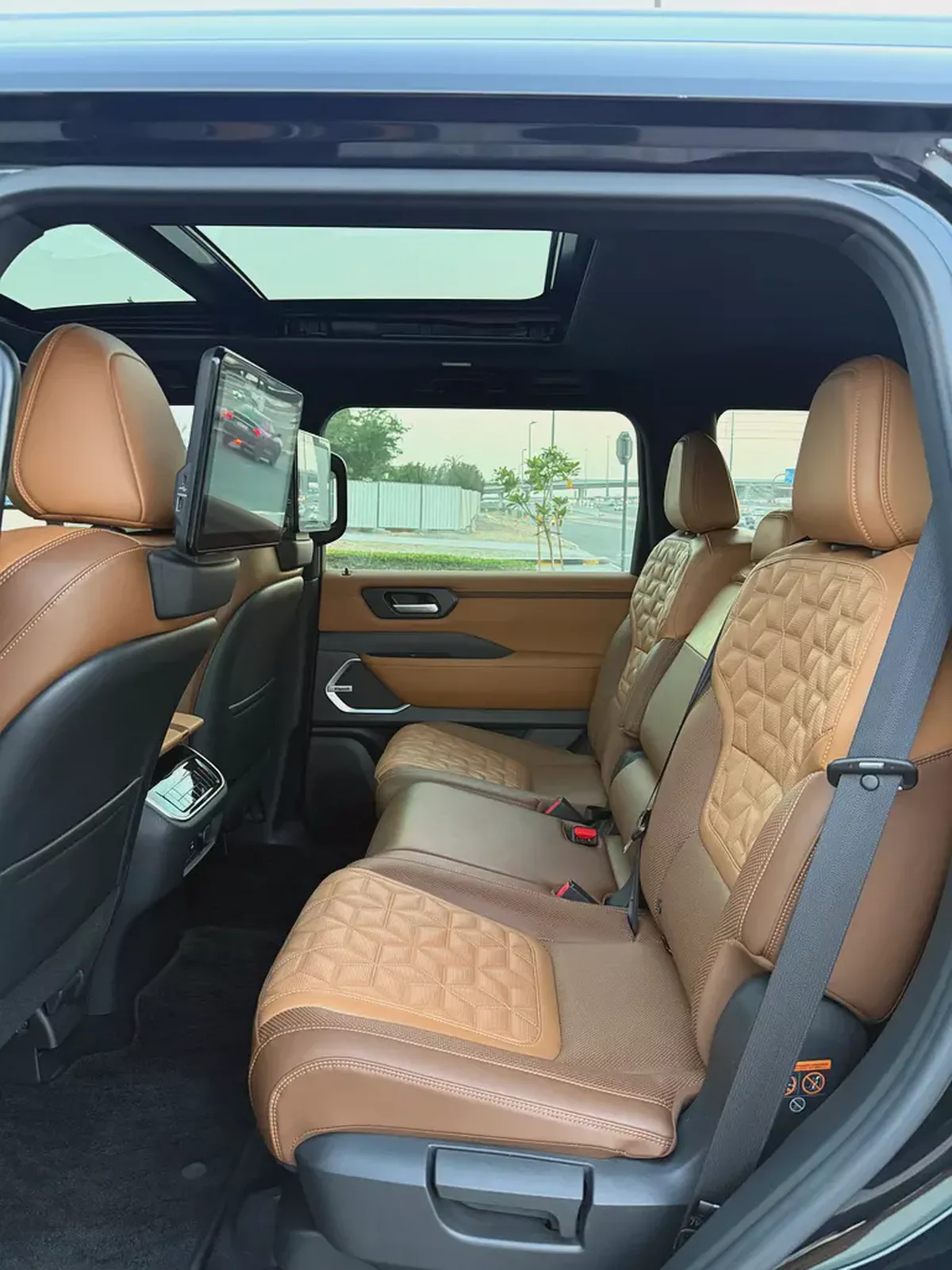 2025 Nissan Patrol LE Platinum Twin Turbo GCC Specs-6-6