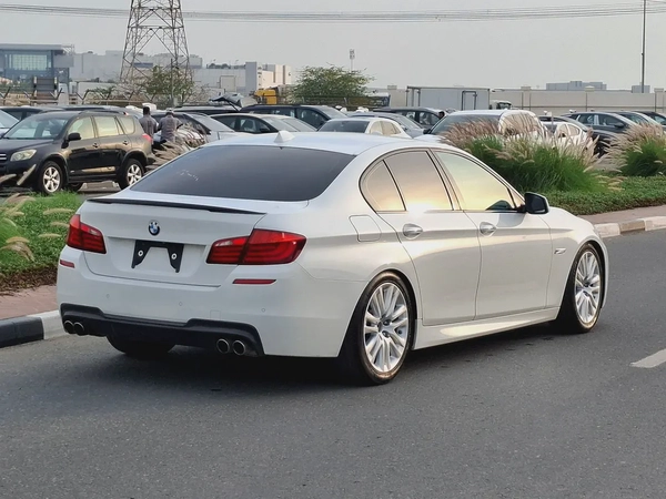 BMW 5-Series 535i 2011 - Japanese Specs