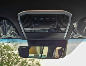 Toyota Land Cruiser VX /BIG DVD/JBL SPEAKERS / REAR ENTERTAINMENT DVD /MID OPTION (CODE#VX4MA)
