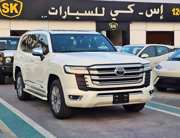 Toyota Land Cruiser VX /BIG DVD/JBL SPEAKERS / REAR ENTERTAINMENT DVD /MID OPTION (CODE#VX4MA)