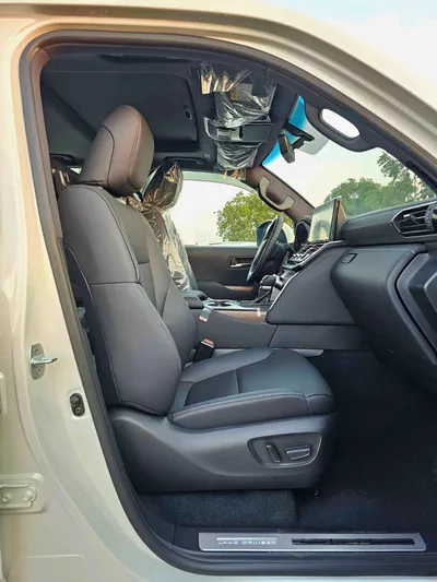 Toyota Land Cruiser GXR TWIN TURBO / 3.3L DIESEL / BIG DVD / JBL SPEAKERS / FULL OPTION (CODE#LCDGXRH)-7