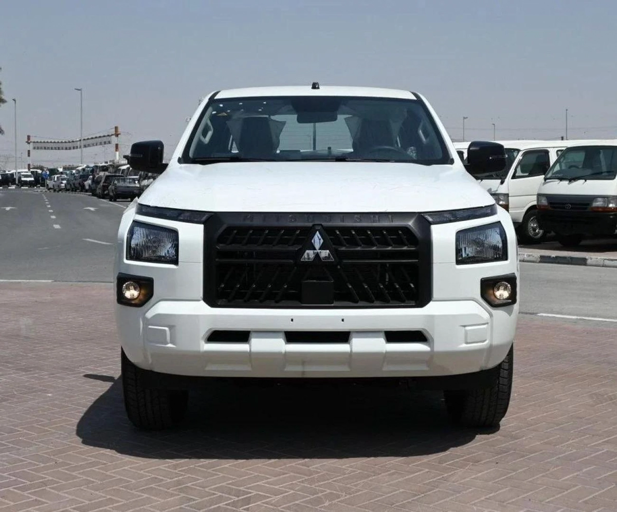 Mitsubishi L200 Mitsubishi L200 2.5L P MY25-3-3