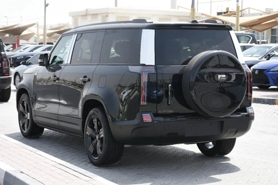 ROX 01 ( PHEV ) | VIP 6 SEATS AWD 2025 | BLACK LIKE-10