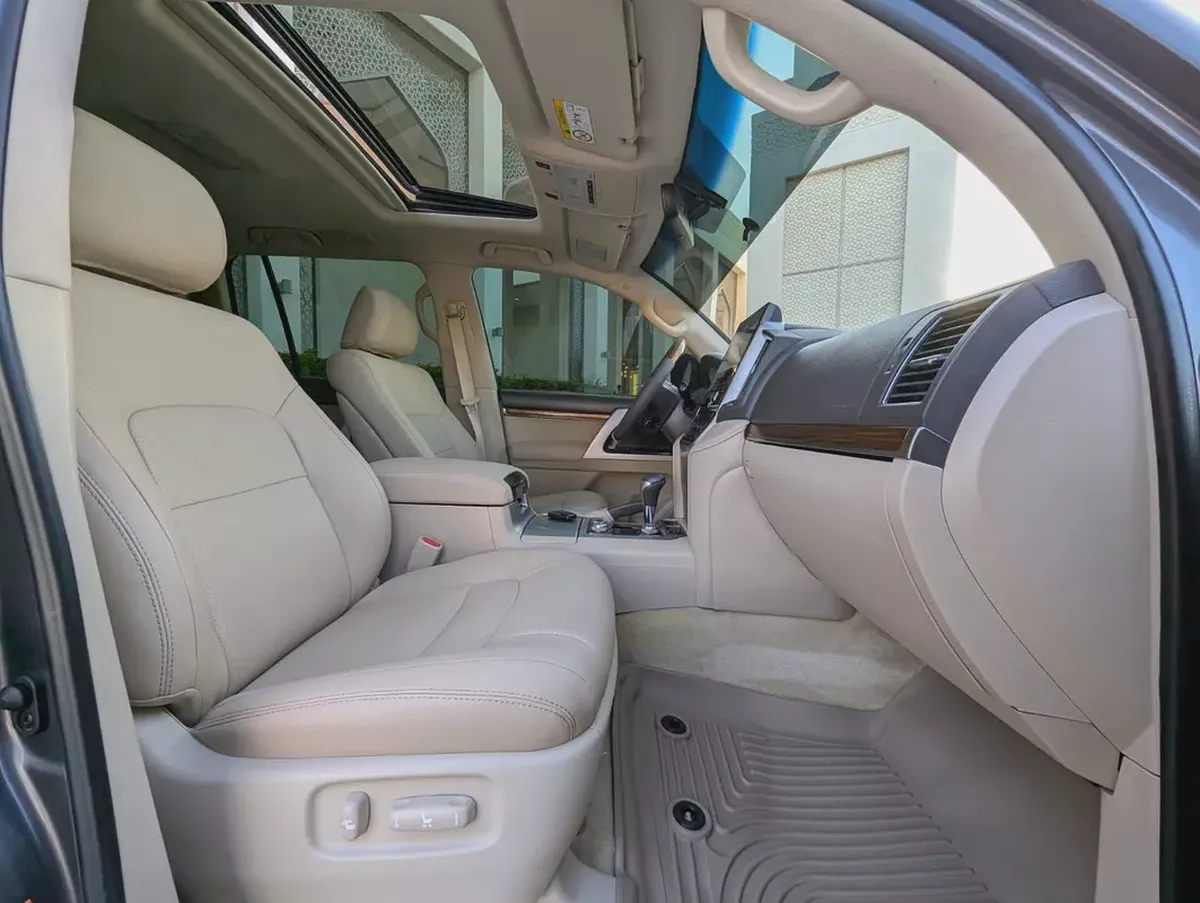2018 Toyota Land Cruiser GXR V8 5.7L – Top Full Option | GCC Excellent Condition Specs-11-11