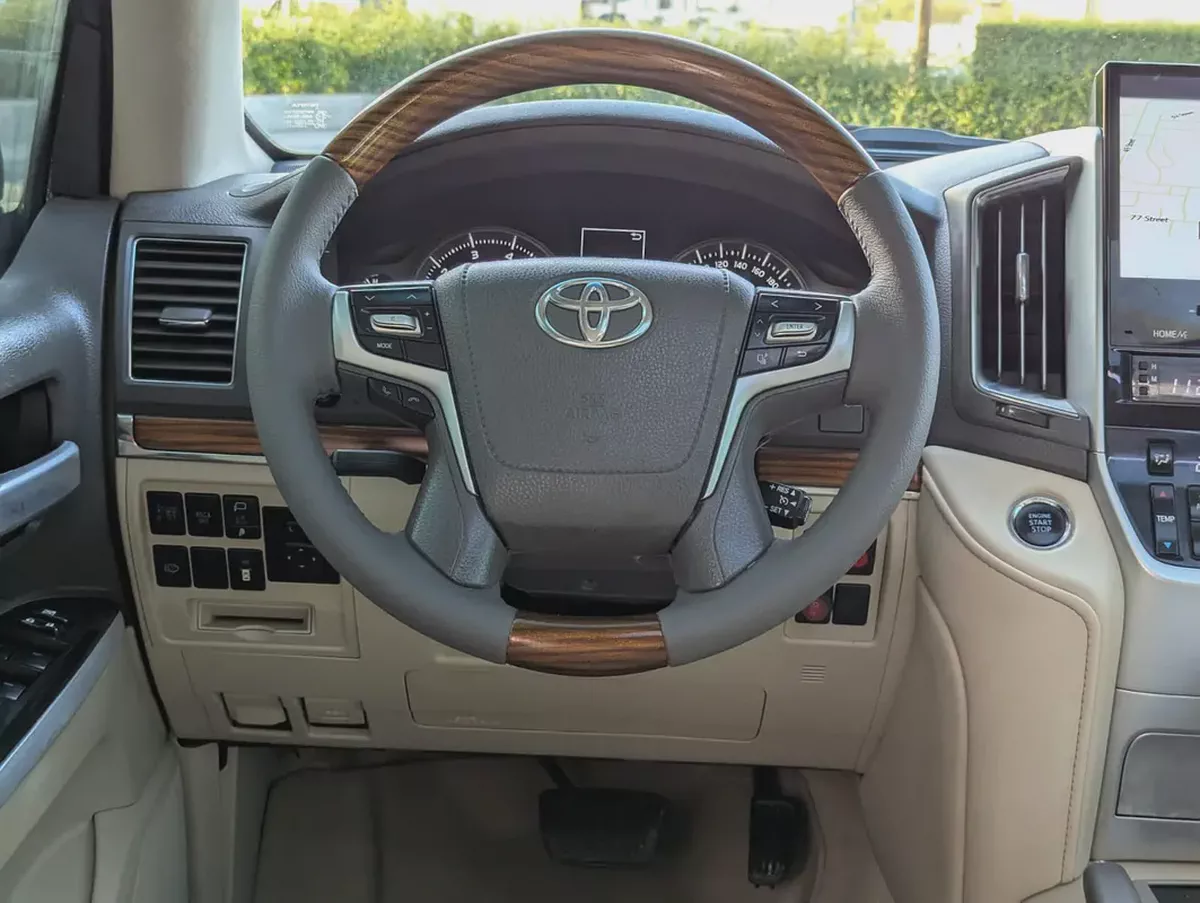 2018 Toyota Land Cruiser GXR V8 5.7L – Top Full Option | GCC Excellent Condition Specs-13-13