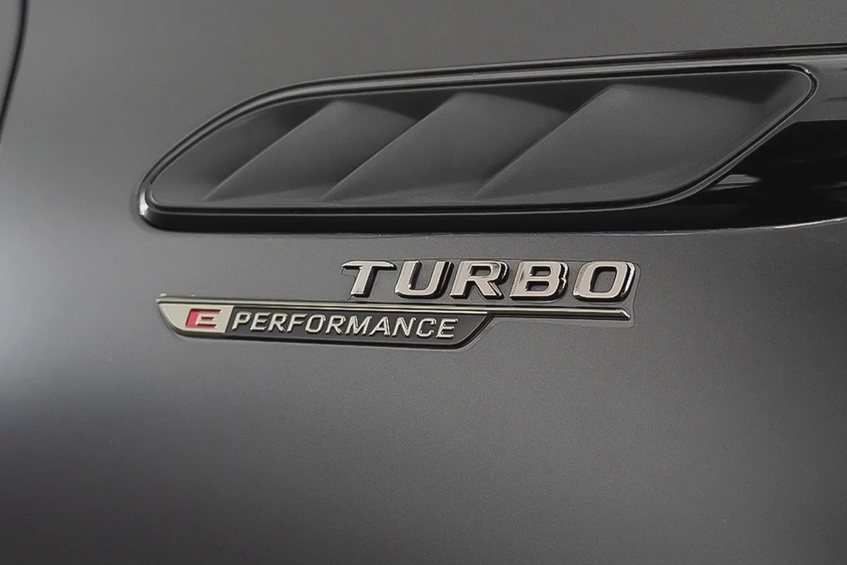 2024 Mercedes Benz C63 S AMG E-Performance / Mercedes Benz Warranty Service Contract