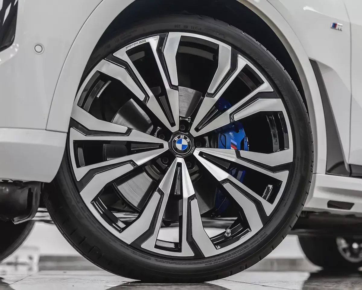BMW X7 xDrive40i LUXURY M SPORT PACKAGE - 2026 - 700 km - WARRANTY AND SERVICE CONTRACT-19-19
