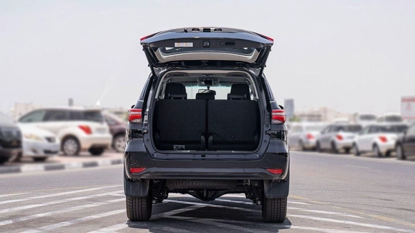 Toyota Fortuner VXR 4.0L (278 HP) FORTUNER VXR  V6 4.0L