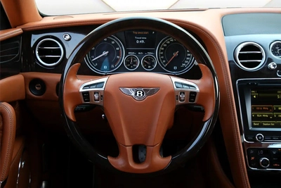 Bentley Flying Spur V8-14