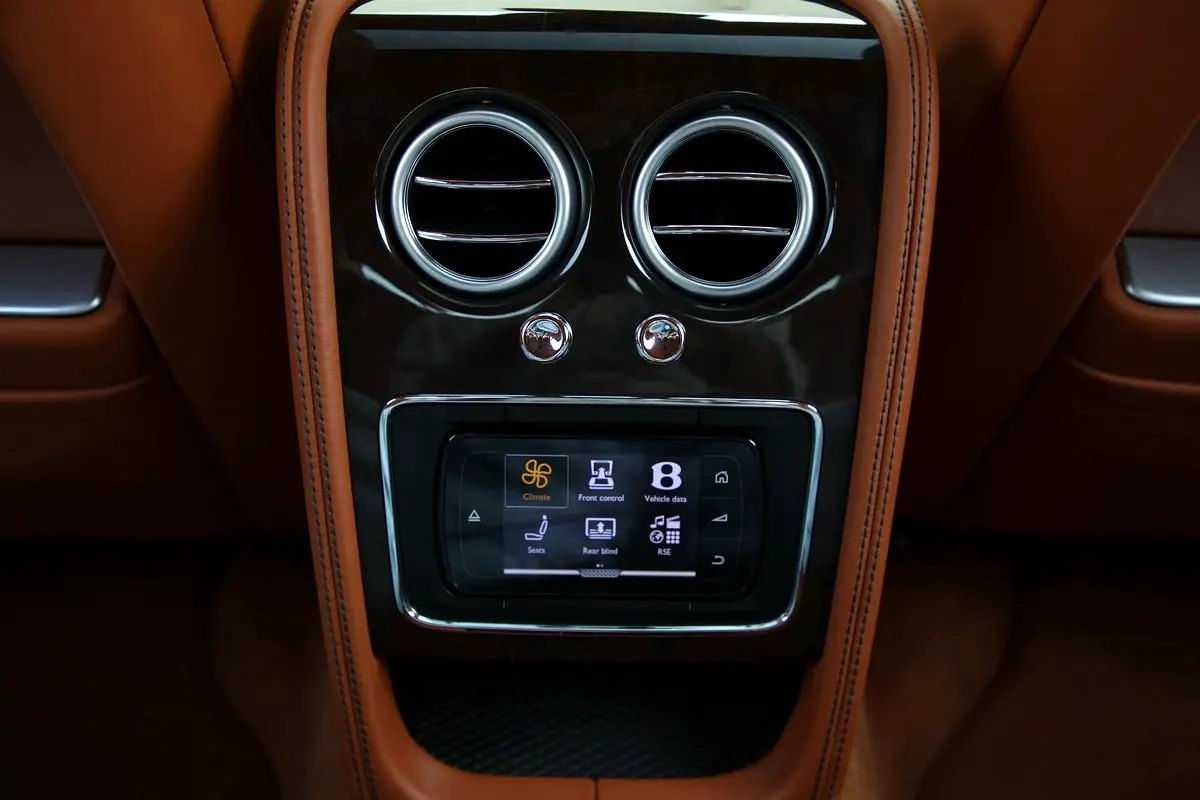 Bentley Flying Spur V8-17-17