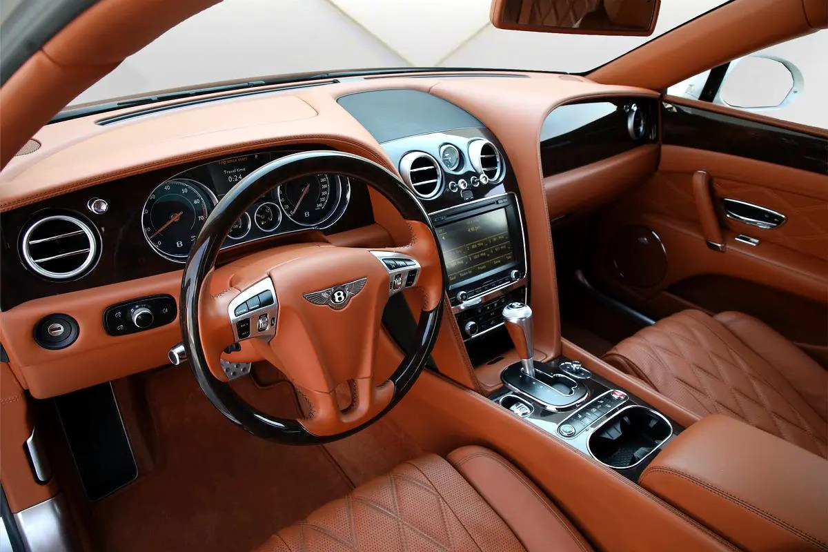 Bentley Flying Spur V8-15-15