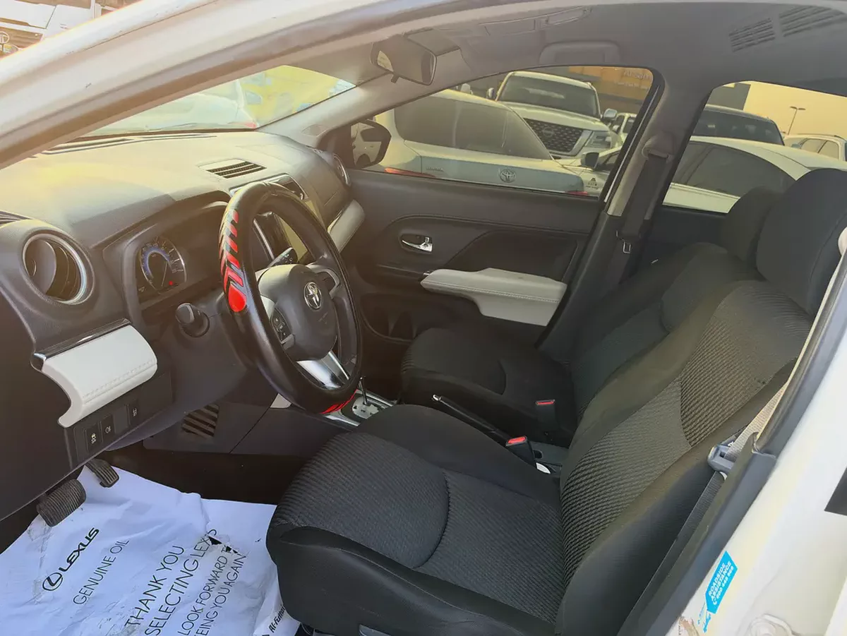 Toyota Rush 2019 GCC Specs white color GCC calen car-1-1