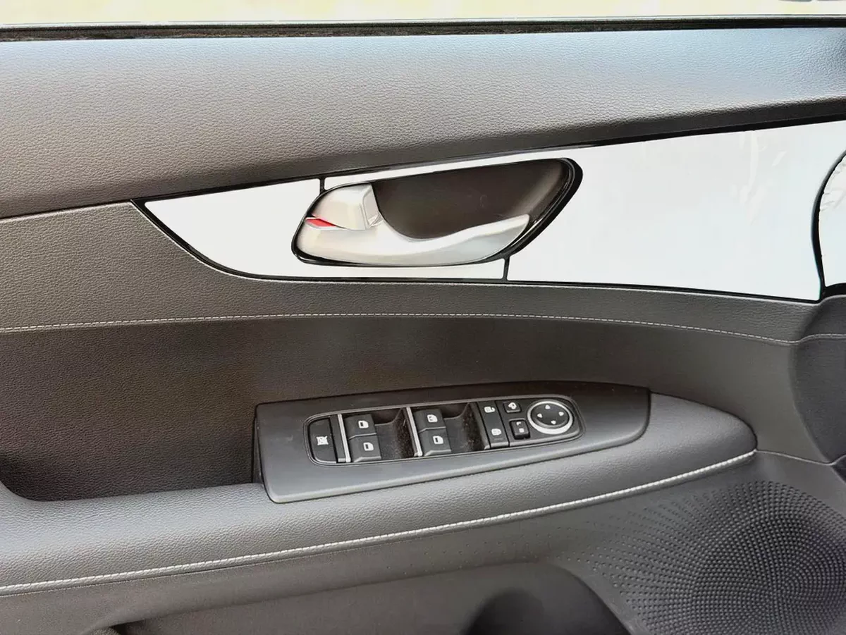 2025 | Kia K3 1.5L | Luxury-13-13