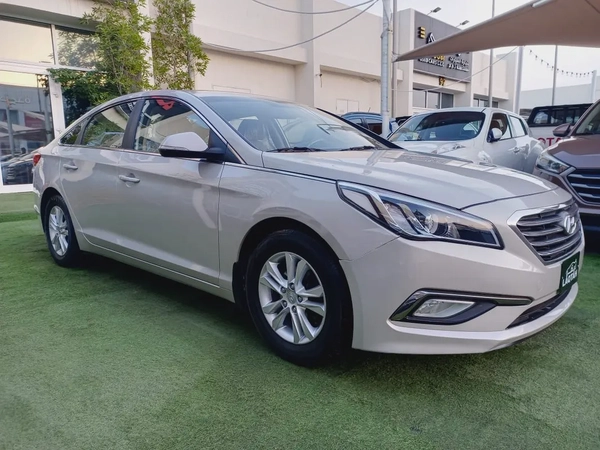 Hyundai Sonata Mid 2016 - GCC Specs - Well Maintained