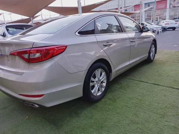 Hyundai Sonata Mid 2016 - GCC Specs - Well Maintained