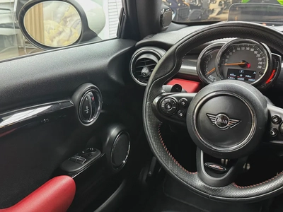 2021 MINI Cooper John Cooper Works GCC Specs - Pristine Condition-8