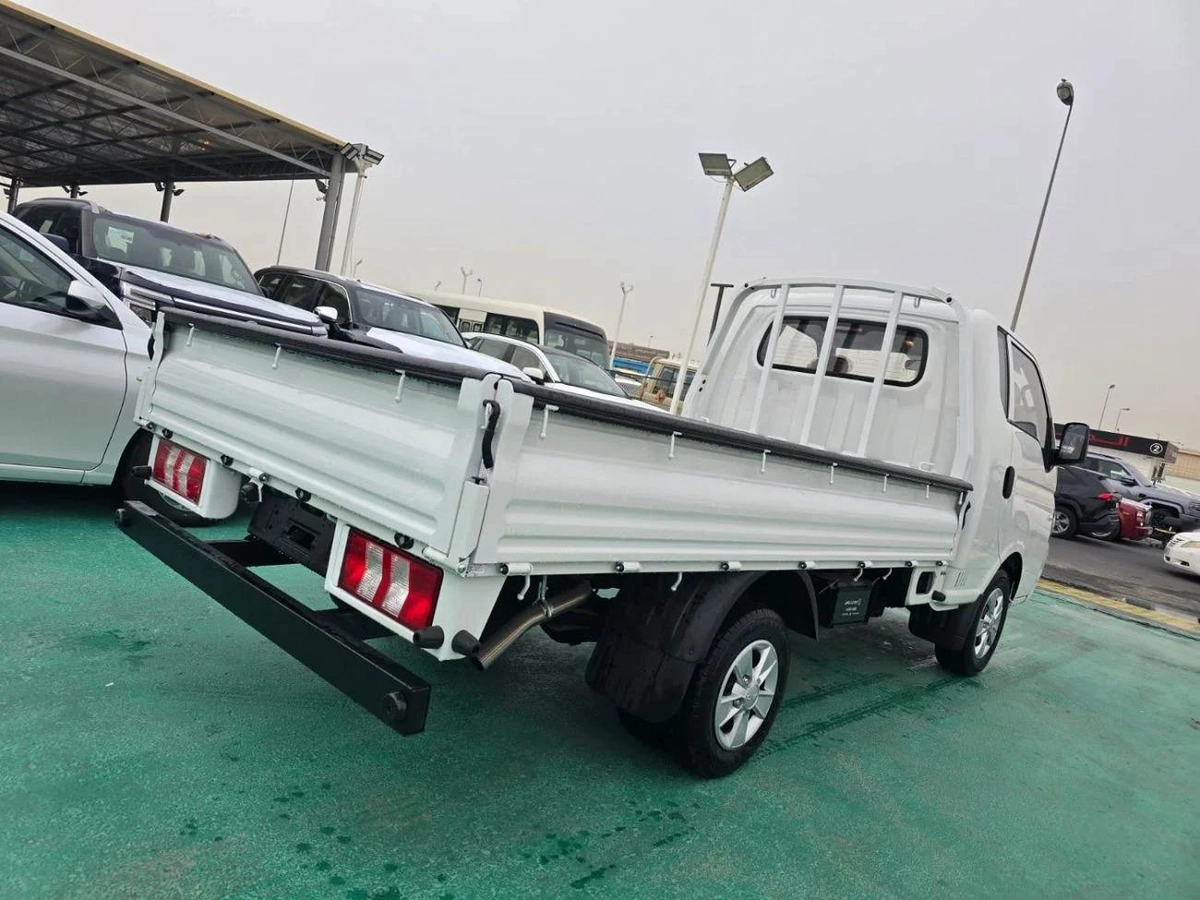 Hyundai H 100 SINGLE CAB PICKUP DIESEL 2.8L 2026 MODEL GCC SPECS-4-4