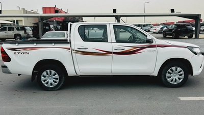 Toyota Hilux Double Cab 2022 - GCC Specs - Excellent Condition-5