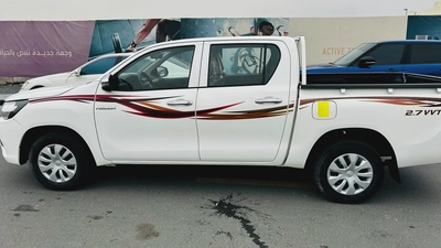 Toyota Hilux Double Cab 2022 - GCC Specs - Excellent Condition-7
